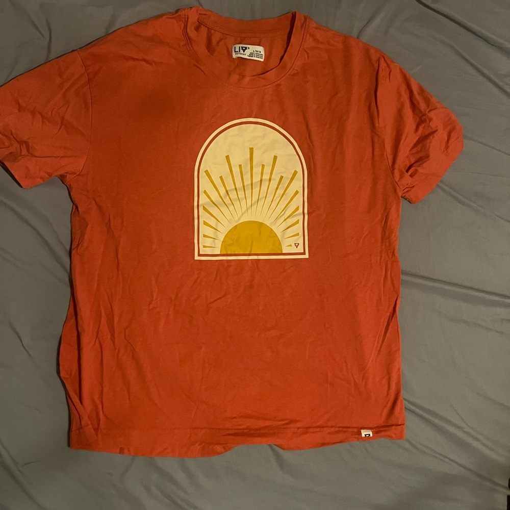 Vibrant Sunrise Graphic Tee in Red